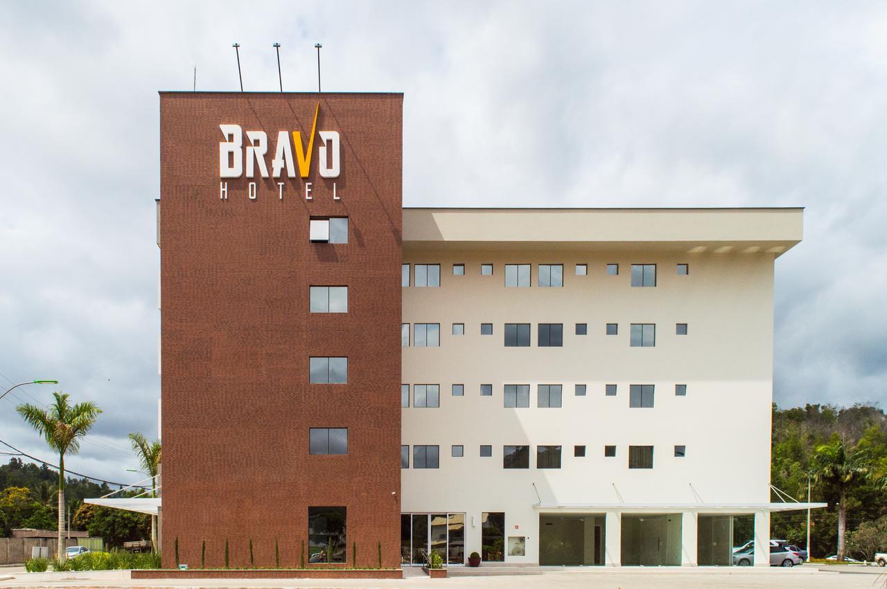 Bravo Hotel Joao Neiva Экстерьер фото